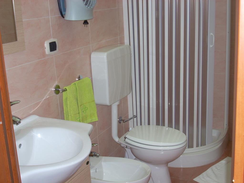 Eurelios Bed & Breakfast Adrano Стая снимка